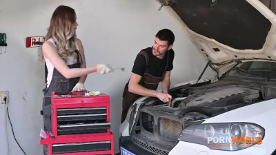 Luna Roulette, Alice Flor - Femmes Fix It Chapter 1: Alice Ross Hooks Up With Luna Roulette After Garage Sex 21 05 2026