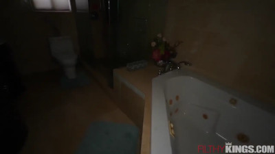 Vivienne Vo - Watching Vivienne Get Soaking Wet For A Filthy Good Time 28 05 2026