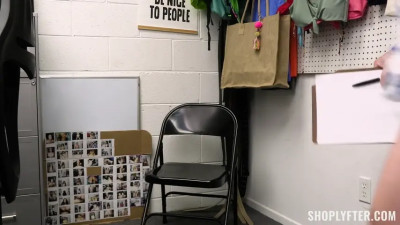 Olivia Madison - Case No 7906256 - The Naive Thief 2023 07 28