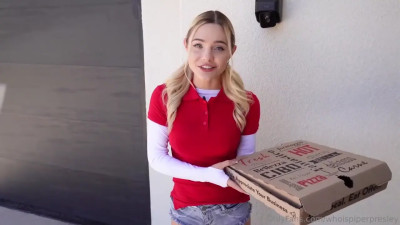 Piper Presley - Hot Delivery Pizza Chick Craving A Creampied Fuck