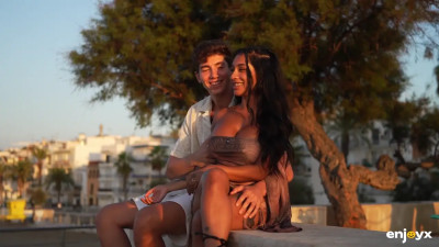 Yasmina Khan - EnjoyX