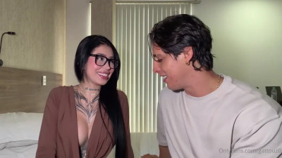 Manuela Castano With Gattouz0