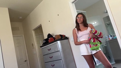Selina Bentz - Step Sister Lets You Have A Turn