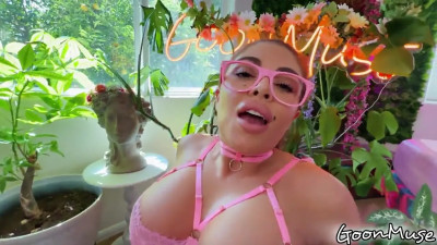 Vivianne DeSilva - Comes Over For A Good Dicking