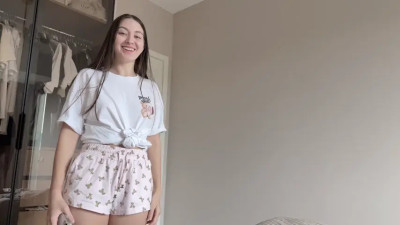Stepbrother Jerking Off On Big Ass Step Sis From Behind But She Caught Him And Take His Dick