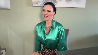 Jasmine Jae - Slutty Secretary Fucks The Boss To Get The Job