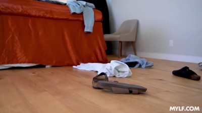 Hope Fontaine - The Mommy Strategy: Stay With The Troopers And Fuck My Ass! 21 08 2026