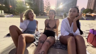 Bonnie Blue, Leilani May, Kiki Isobel - Real Hostel Backpackers Gone Wild