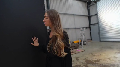 Lillian - Gloryhole Gangbang With FakeTruck