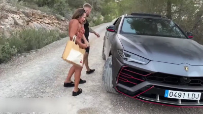 La Paisita Oficial - Italian Picks Me Up In His Luxurious Car And Fucks Me Outdoors