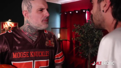 Jessie Lee - Cheerleader Jessie Lee Seduces Two Rival Football Stars Nade Nasty And Tef Wesley To Double Team Her