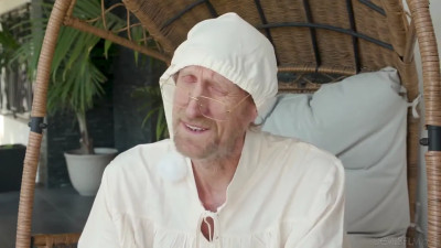 Lana Gee - My Stepsis Wants A Facial! 10 09 2026