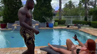 Victoria Peach, Jason Luv - Sweaty Fuck With The Pool Boy
