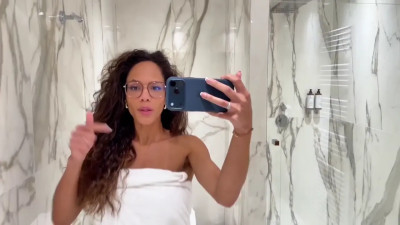 Diana Lawrence - Europian Escort Service She Only Fucks A Fan With Condoms On