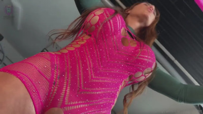 Yiny Leon - HOT Ass Fucking Workout In Pink Lingerie