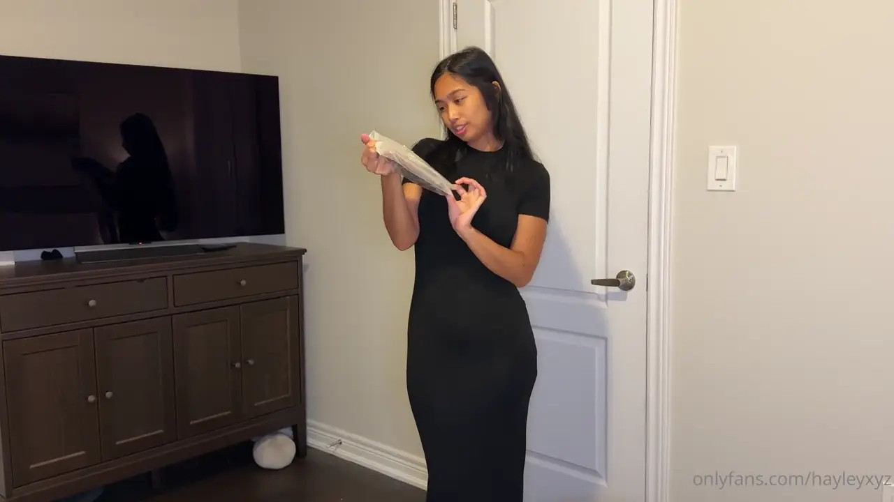 Hayleyxyz - Cheating With Your Slutty Neighbour - Watch Latest Porn Video at ePornHome.com for Free.