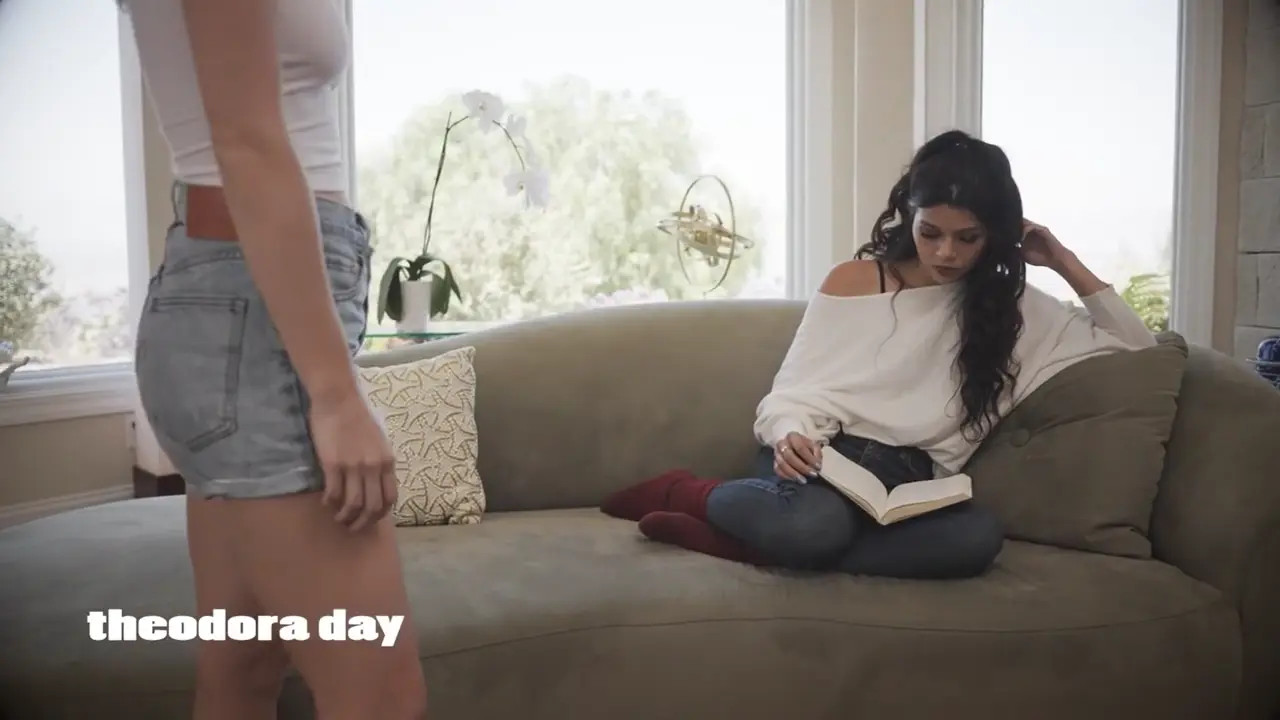 Anya Olsen And Harley Haze - How We Kiss - Watch Latest Porn Video at ePornHome.com for Free.