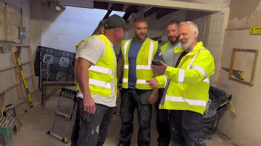 Bonnie Blue - Gangbang With Builders - Watch Latest Porn Video at ePornHome.com for Free.