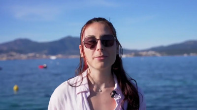 JacquieEtMichelTV Mia 24 Years Old From Hyeres 30 12 2024