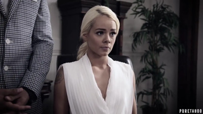 Reena Sky And Elsa Jean - Girl Tagging 2017