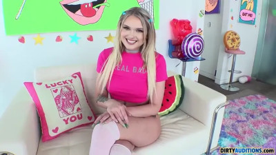 Juliana Marie - Julianas Jaw-Dropping Ass 2025 01 18