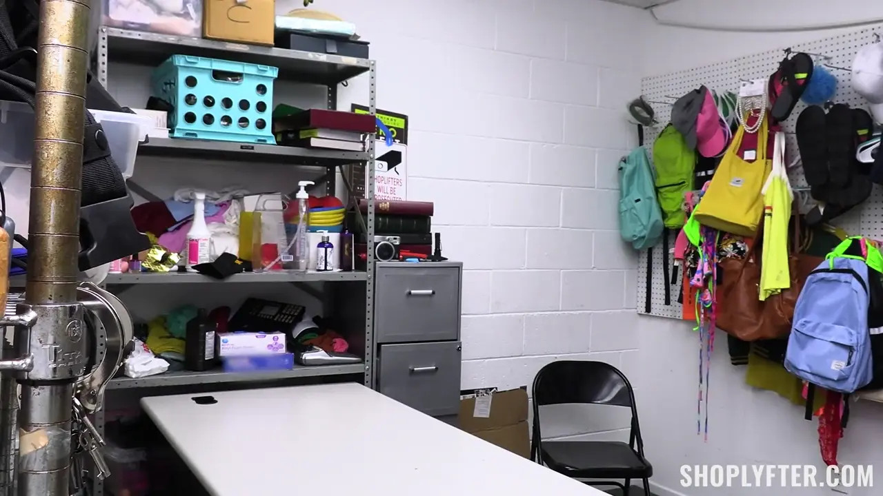 River Lynn, Emma Rosie - Case No 8003422 - Matching Outfit Thieves 15 02 2025 - Watch Latest Porn Video at ePornHome.com for Free.