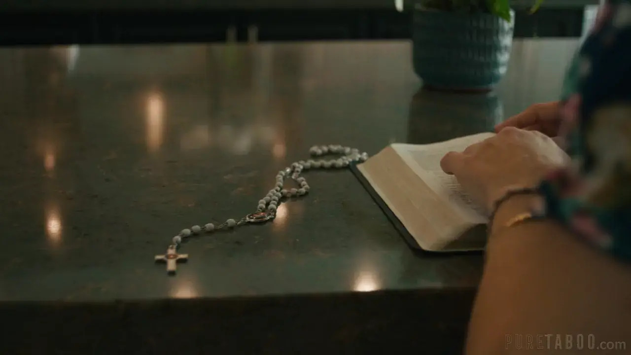 Syren De Mer - God Is Always Watching 2025 02 25 - Watch Latest Porn Video at ePornHome.com for Free.