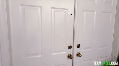 Daisy Fox - A Foxy Little Newcomer Meet Daisy 31 03 2025