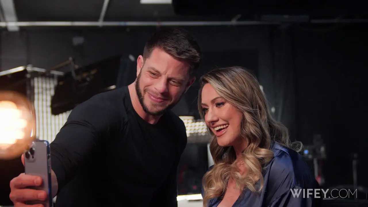 Summer Starz - Hotwife MILF Takes Huge BBC 2025 04 19 - Watch Latest Porn Video at ePornHome.com for Free.