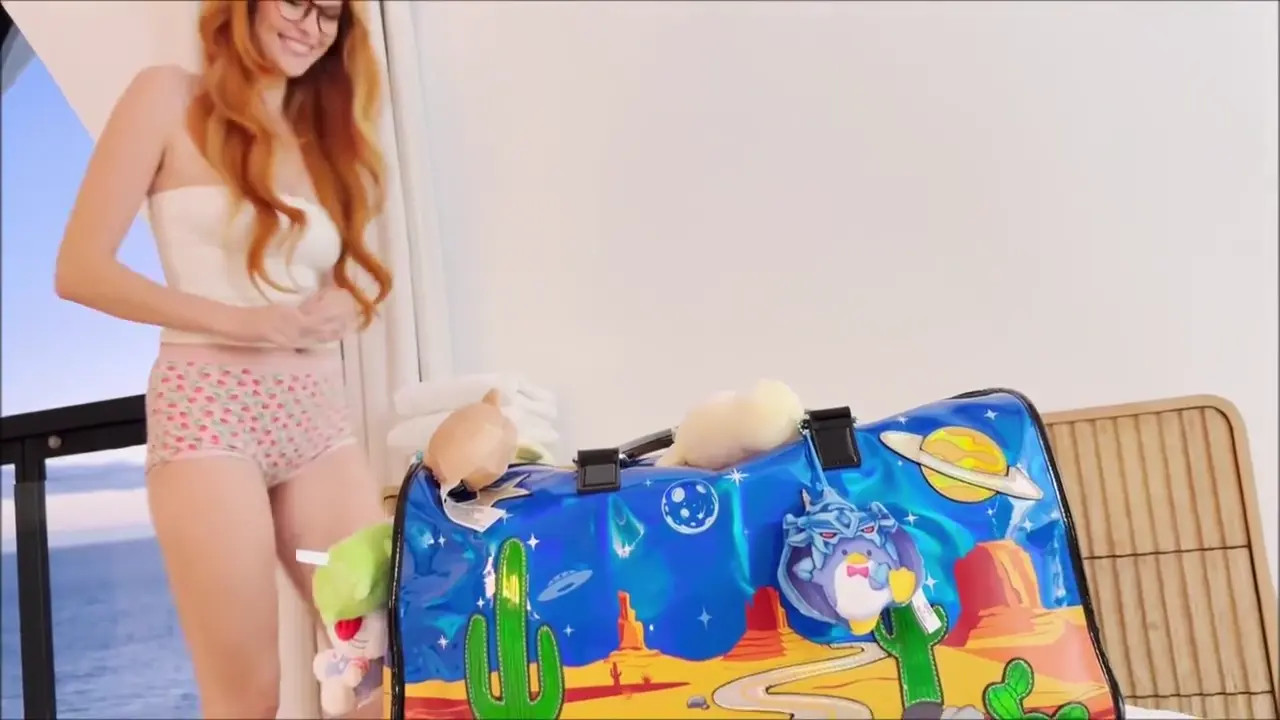 Elly Clutch - Travel Plans 30 04 2025 - Watch Latest Porn Video at ePornHome.com for Free.