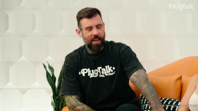 OnlyFans - Zoey Di Giacomo, Lena The Plug - Threesome From PlugTalk