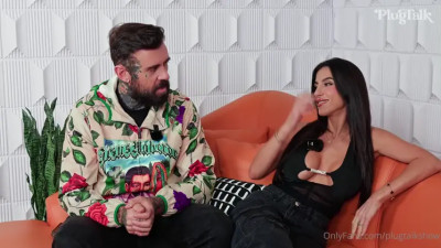 OnlyFans - Danae Mari, Lena The Plug - Threesome From PlugTalk