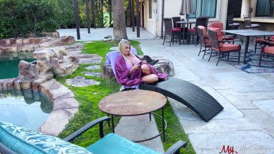 Andi Avalon - Look Whos Cumming Over 2025 05 30