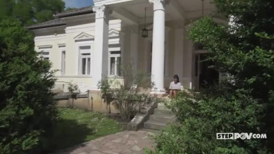 Apolonia Lapiedra - Spoiled Brat