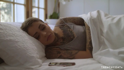 Leigh Raven - Returning The Favor