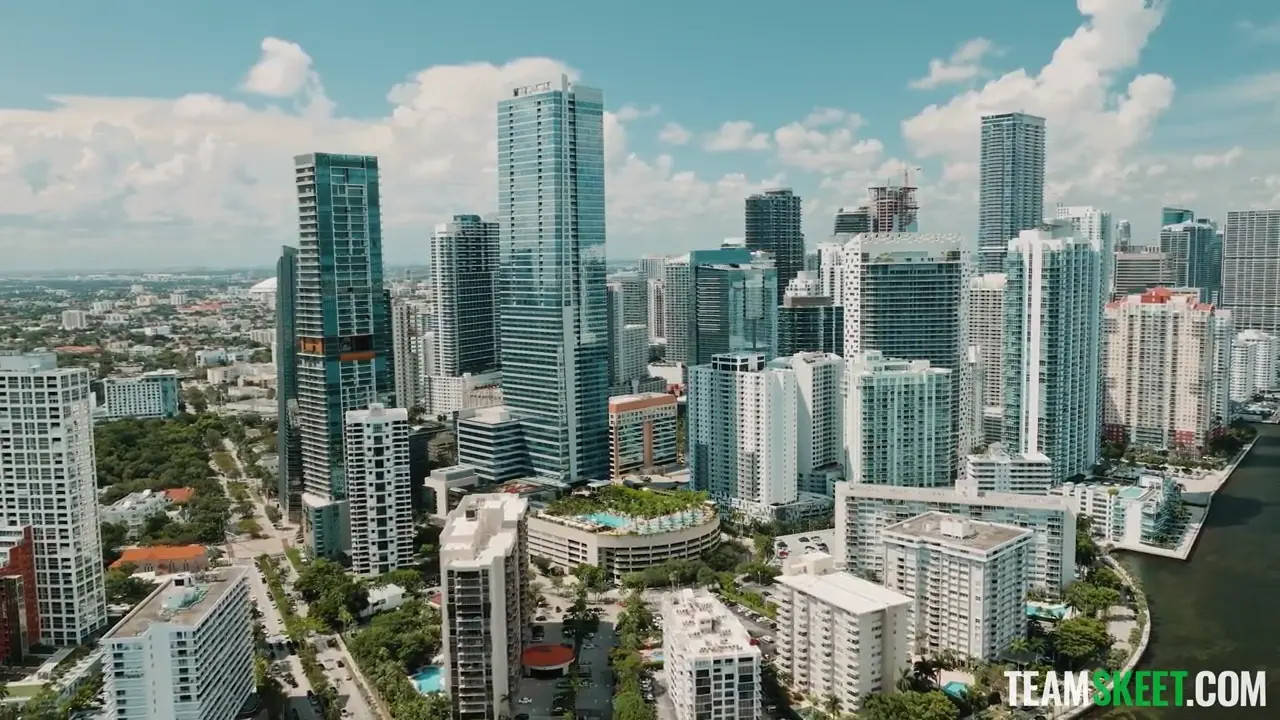 Bianca Bangs - So Thats Why They Call You The Man Of Steel - Superman Parody 2025 07 10 - Watch Latest Porn Video at ePornHome.com for Free.