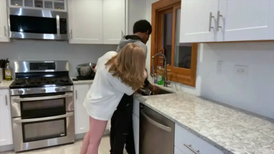 OnlyFans - Romibaby18 - Fuck In The Kitchen