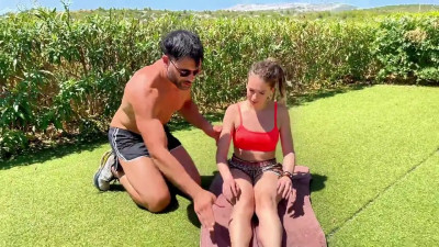 JacquieEtMichelTV Eva Confuses Physical Practices 12 07 2025