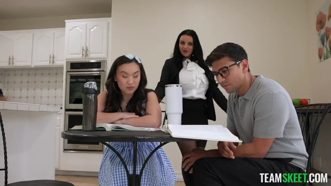 Payton Preslee, Kimmy Kimm - July Spotlight: Peyton And Kimmys Evil Plot For Cock 20 07 2025 - Watch Latest Porn Video at ePornHome.com for Free.