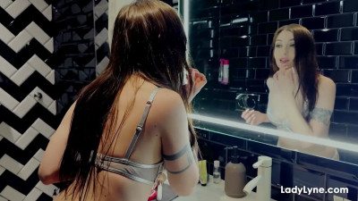 Lady Lyne, Joanna Grace - Distracted By Her Perfect Body 2025 07 30