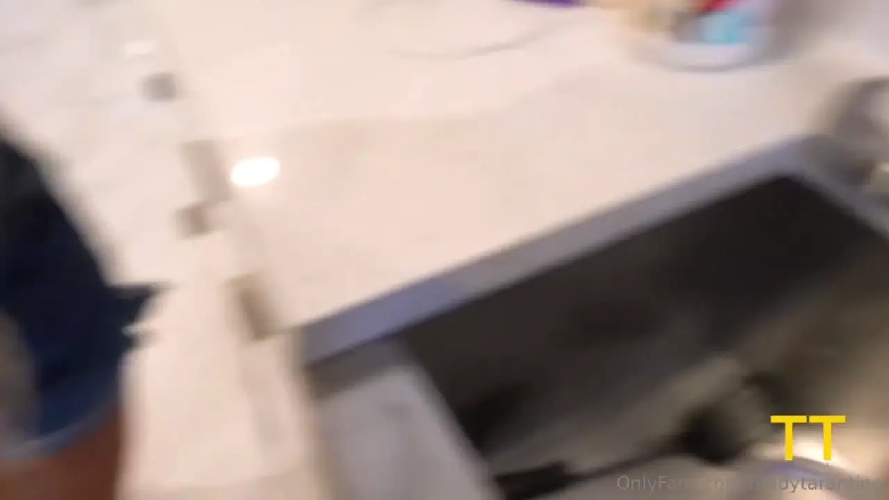 Vivianne DeSilva - Big Titty Latina Wifey Cant Resist Her Man's Thick Cock - Watch Latest Porn Video at ePornHome.com for Free.