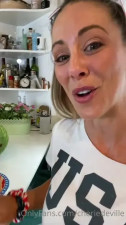 Cherie Deville - Blowjob In The Kitchen POV