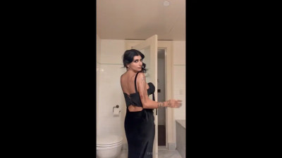 Mia Khalifa - Naked And Horny After Night Life Party