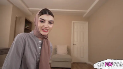 Julia James - Hijab Princess Learns How To Suck Dick