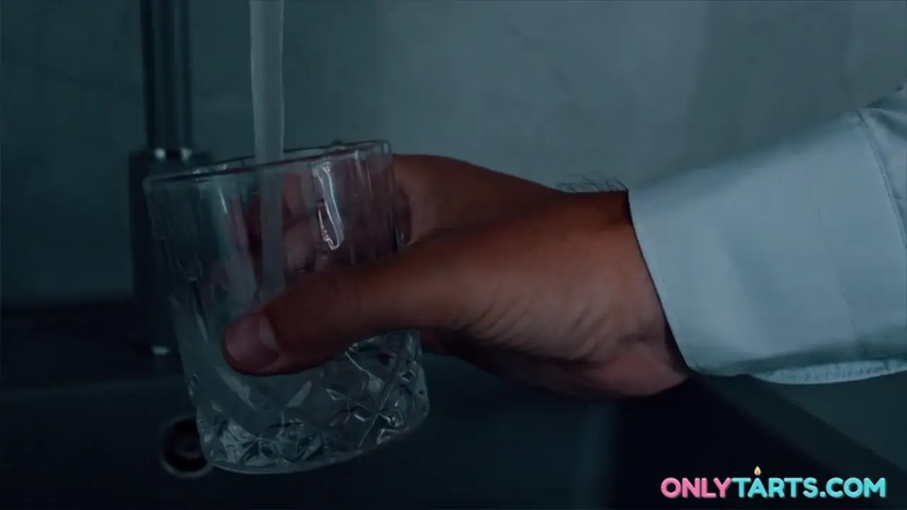 Lia Lin - Stepdaughter's Hot Offer 18 08 2025 - Watch Latest Porn Video at ePornHome.com for Free.