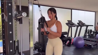 OnlyFans - Steffy Moreno - Gym Sex BG Fucking With Duncan Saint