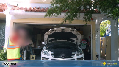 Harlow West - Harlow West Fucks Up Daddy's Car So She Trades Pussy To Get It Fixed 25.08.2025