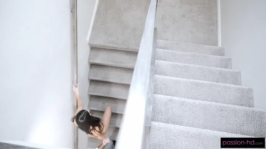 Angel Gostosa - Welcome Home 19 08 2025 - Watch Latest Porn Video at ePornHome.com for Free.