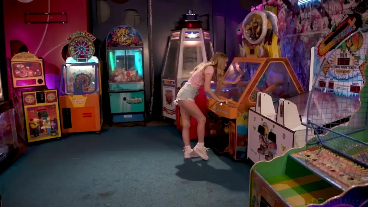 Sky Pierce - Deepthroated By My Stepdaughter 22 08 2025 - Watch Latest Porn Video at ePornHome.com for Free.