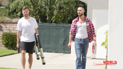 Dee Williams - Daring Dee Williams Lures The Handymen Into Intense DP Fuck Fest 31 08 2025